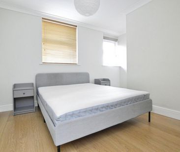 1 bedroom Flat To Let - Photo 4