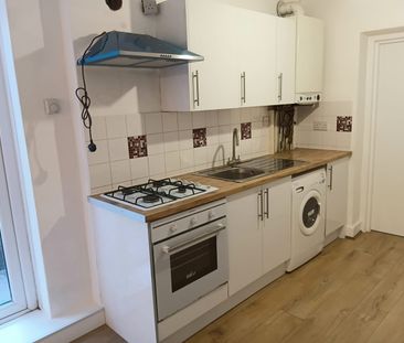 1 Bed Flat, Ferme Park Road, N4 - Photo 4