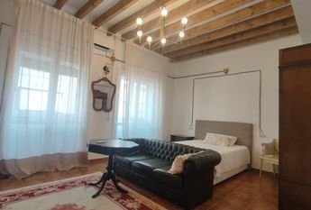 Exclusive 2-bed apartment close to Museo MARQ Alicante