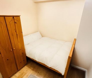 Room in a Shared Flat, Oxbow Mansion, SE10 - Photo 2