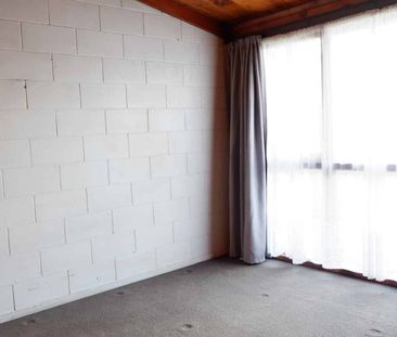 Sunny 2 bedroom for rent!! - Photo 1