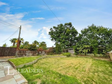 4 bedroom detached house to rent - Photo 5