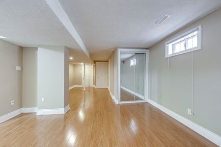 For Lease - 5254 Astwell Avenue, Mississauga, Ontario - Photo 5
