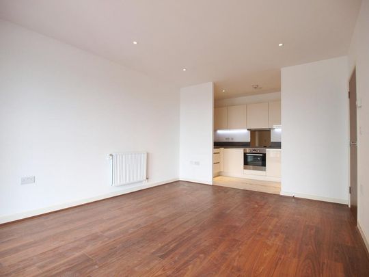 1 bedroom flat to rent - Photo 1
