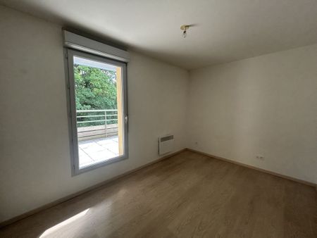 Location Appartement 4 pièces 103m² AMIENS 80090 - Photo 5