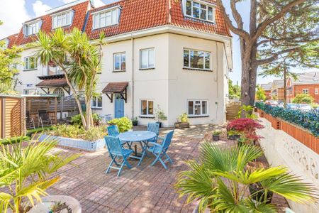 2 bedroom ground floor flat to rent - Photo 4