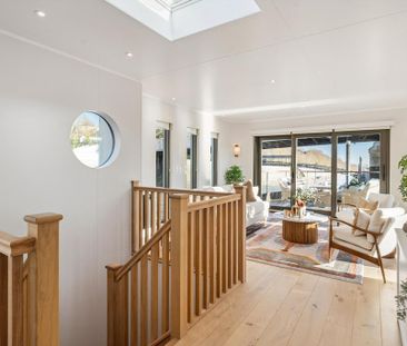 2 bedroom houseboat to rent - Photo 2