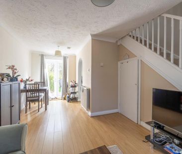 2 bedroom terraced house to rent - Photo 3