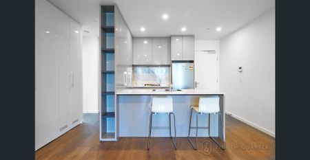 Furnished Stunning 3-Bedroom Apartment in the Heart of Melbourne's CBD - Photo 2