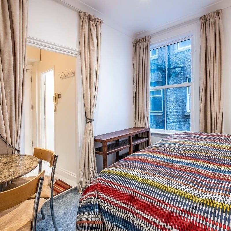 flat to rent - Photo 1