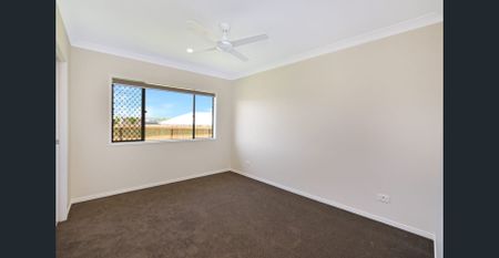 Brand New Family Home in Collingwood Park – Comfort & Convenience! - Photo 3