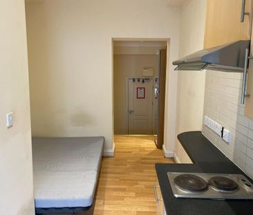 Studio to rent - Photo 5