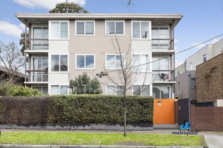 6/23 Kooyong Road, ARMADALE, VIC - Photo 3