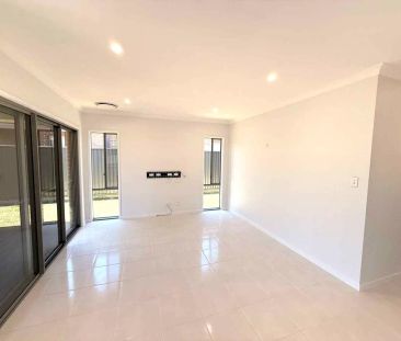 “Modern Family Home in the Heart of Marsden Park!” - Photo 1