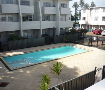 CENTRAL OREWA-2 BED TOWNHOUSE WITH MUCH MORE! - Photo 2