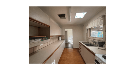 Enchanting 3-Bedroom 1-Bathroom Home for Rent in Ingle Farm! - Photo 3