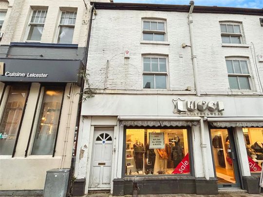 2 bedroom flat to rent - Photo 1