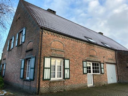 Rustig gelegen HOB met 4 slaapkamers en prachtig zicht - Photo 2