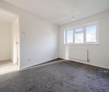 3 bedroom detached house to rent - Photo 5