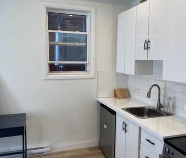 For Lease - 66 Wellington Street Unit# 102, Hamilton, Ontario - Photo 3