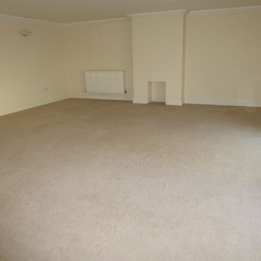 Robertson Terrace, Hastings - Photo 1