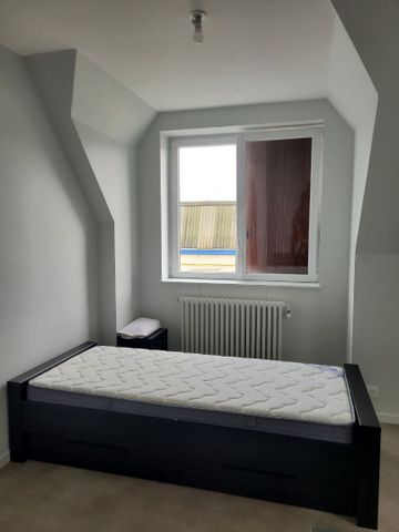 Location Appartement 1 pièce 12m² RONCHIN 59790 - Photo 2