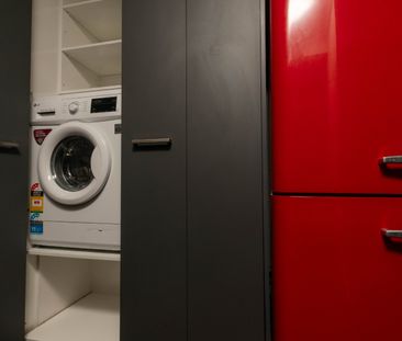 Great apartment in vibrant Western Springs - Photo 3