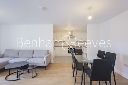 3 bedroom apartment to rent - Photo 5