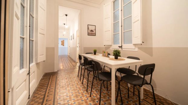 Room in shared apartment in Barcelona - Foto 1