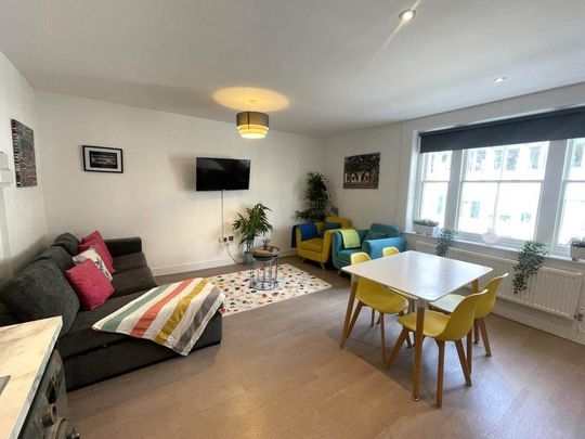 2 bedroom apartment to rent - Photo 1