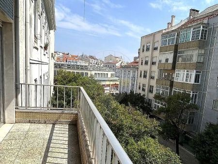 Apartment T2 in Arroios, Lisboa - Photo 2