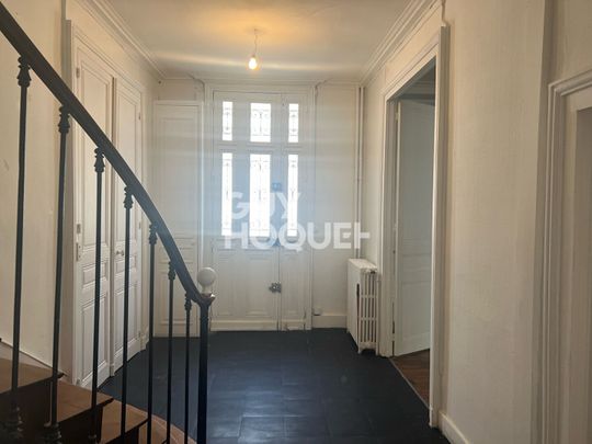 Maison 8 pièces en centre-ville Poitiers - Photo 1