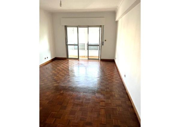Apartamento T3 em Lisboa