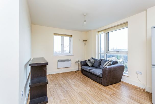 2 bedroom apartment to rent The Roundhouse, Gunwharf Quays, Portsmouth, PO1 - Photo 1