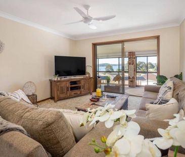 Panoramic water Views - Photo 2