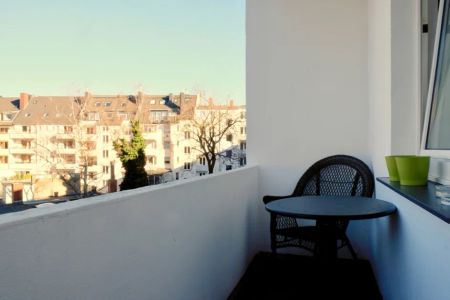 MÖBLIERTES APPARTMENT -PAUSCHALMIETE 975€ - SEHR HELL MIT BALKON IN DERENDORF - Foto 4