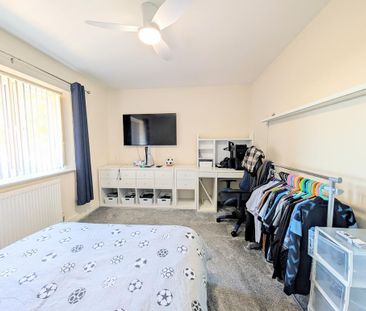 4 bedroom detached house to rent - Photo 6