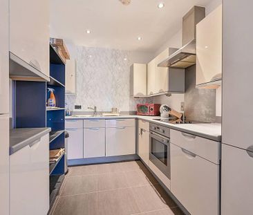 2 bedroom flat to rent - Photo 6