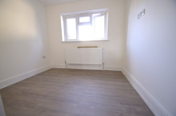 1 bedroom Property to rent - Photo 1