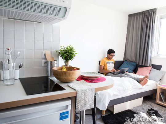 Logement à Paris, Location meublée - Studio T1 - Banlieues (PA-4934) - Photo 1