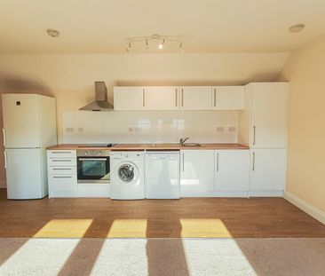 Willow Tree Lodge, Cozens Lane East, Wormley - Photo 4