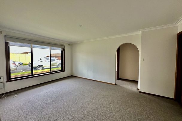CENTRAL LOCATION! - Photo 1