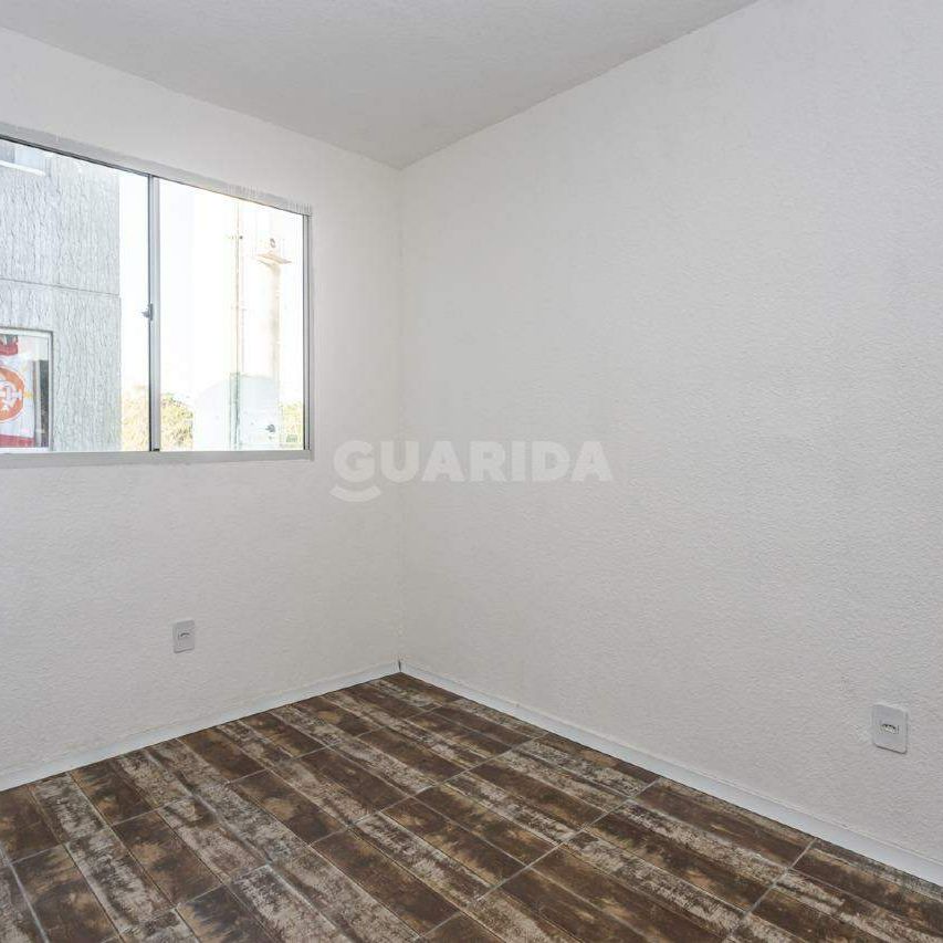 Apartamento com 2 dormitórios e 1 vaga de garagem no Bairro Cavalhada - COD: 20761 - Photo 1