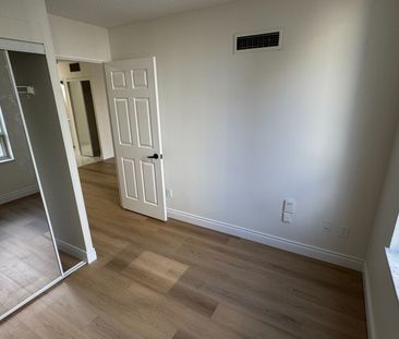 For Lease - 285 Enfield Place Unit# 511, Mississauga, Ontario - Photo 3