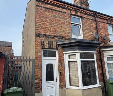 2 bedroom end of terrace house to rent - Photo 5