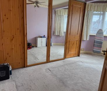 3 bedroom terraced house to rent - Photo 5