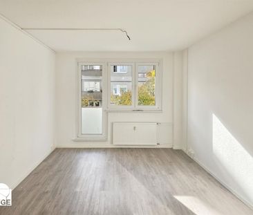 Schöne, helle 2-Zimmer-Wohnung mit Balkon - Photo 1