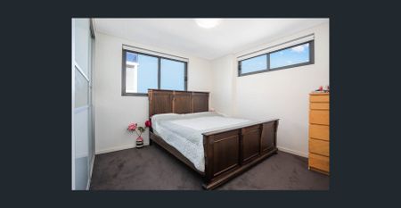 Luxurious Living Apartment - Photo 3