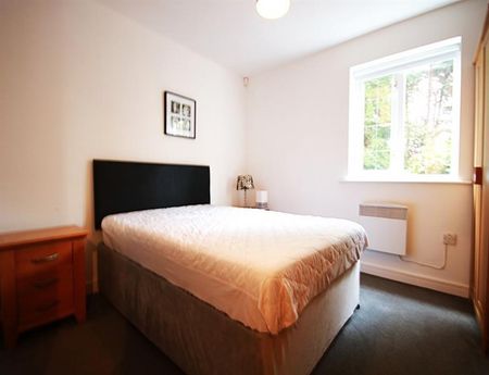 2 Bedroom Apartment To Let - Photo 2