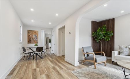 For Lease - 2027 Brampton Street Unit# MAIN, Hamilton, Ontario - Photo 2